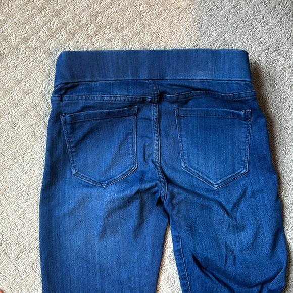 Stretchy Jeggings - Picture 4 of 9